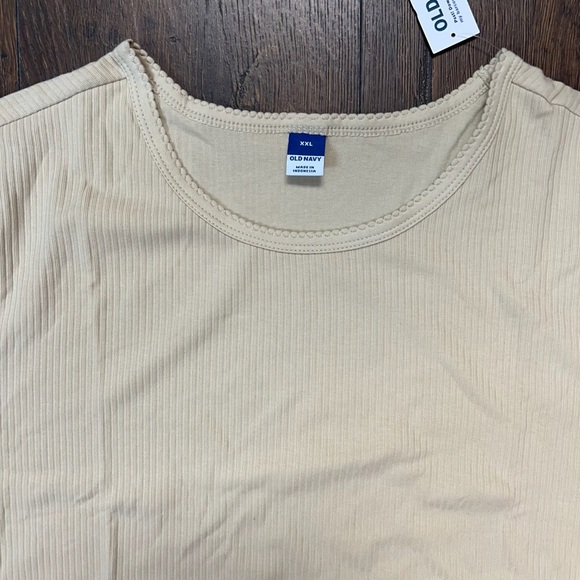 🆕 Old Navy cropped tee SZ XXL - Picture 2 of 3